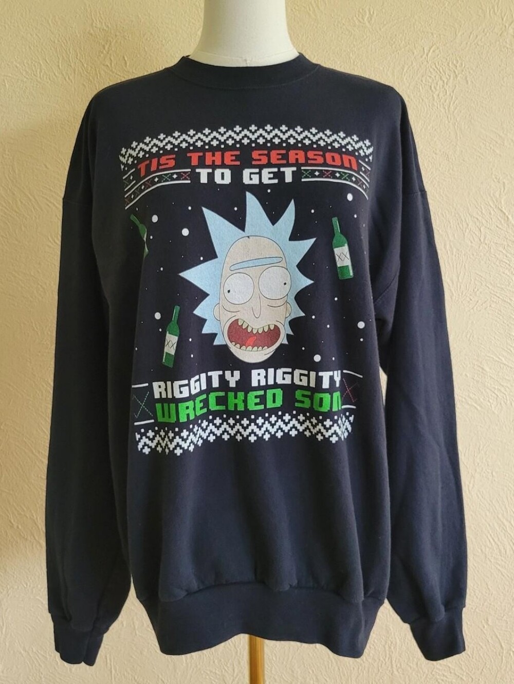 Hanes | Rick & Morty Christmas Sweatshirt